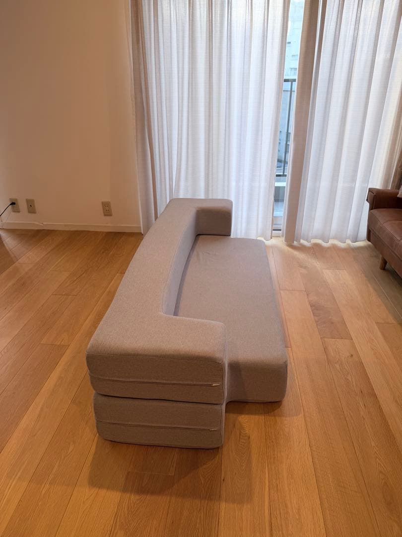 ライトグレー L字型ファブリックソファ