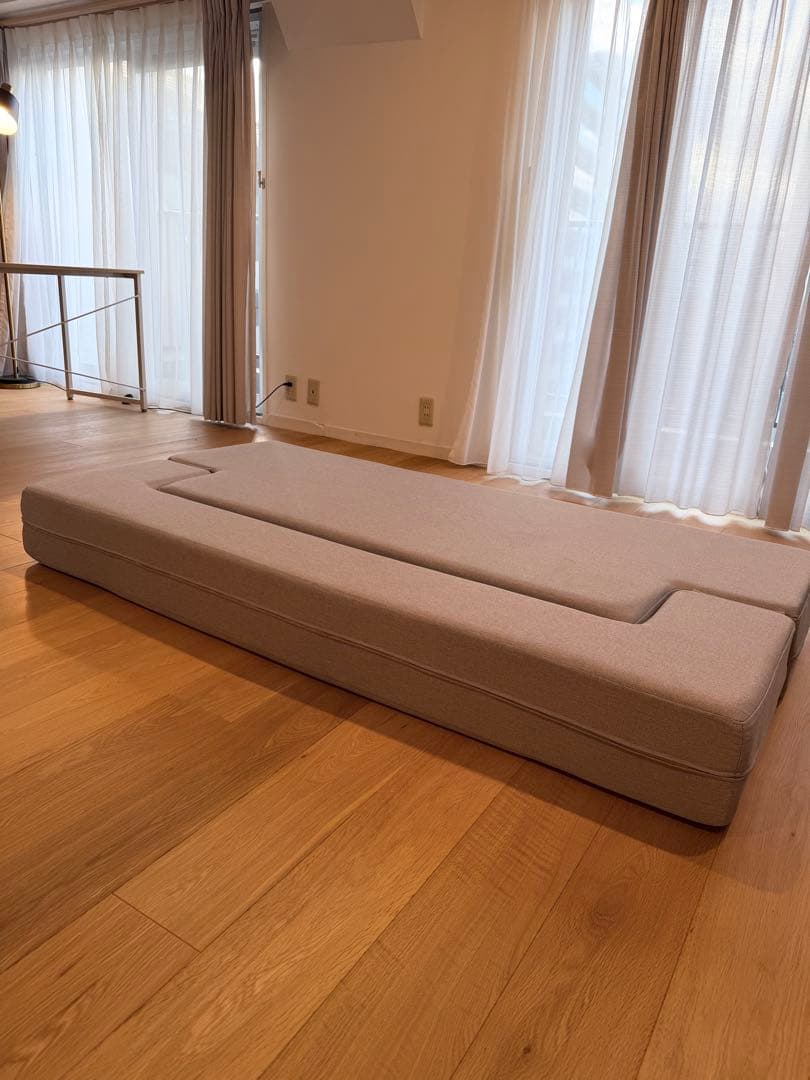 ライトグレー L字型ファブリックソファ