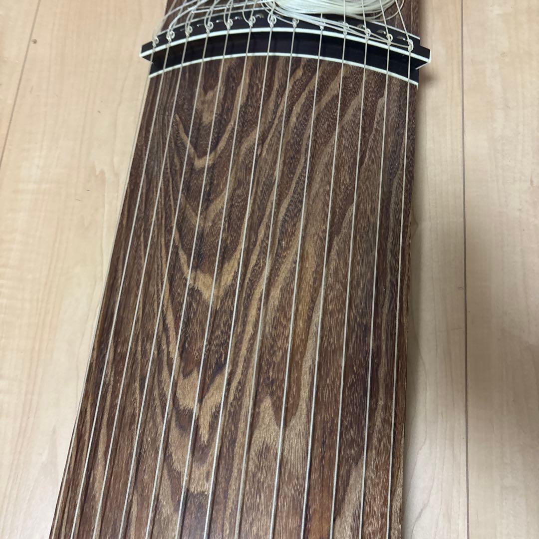 【超高級】　13弦　くり甲　見事な木彫り