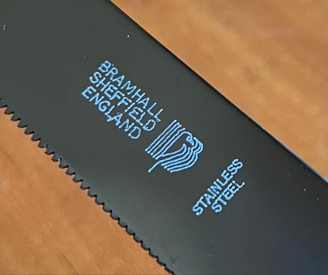 木彫ハンドル「シェフィールド」ヴィンテージのブレッドナイフ