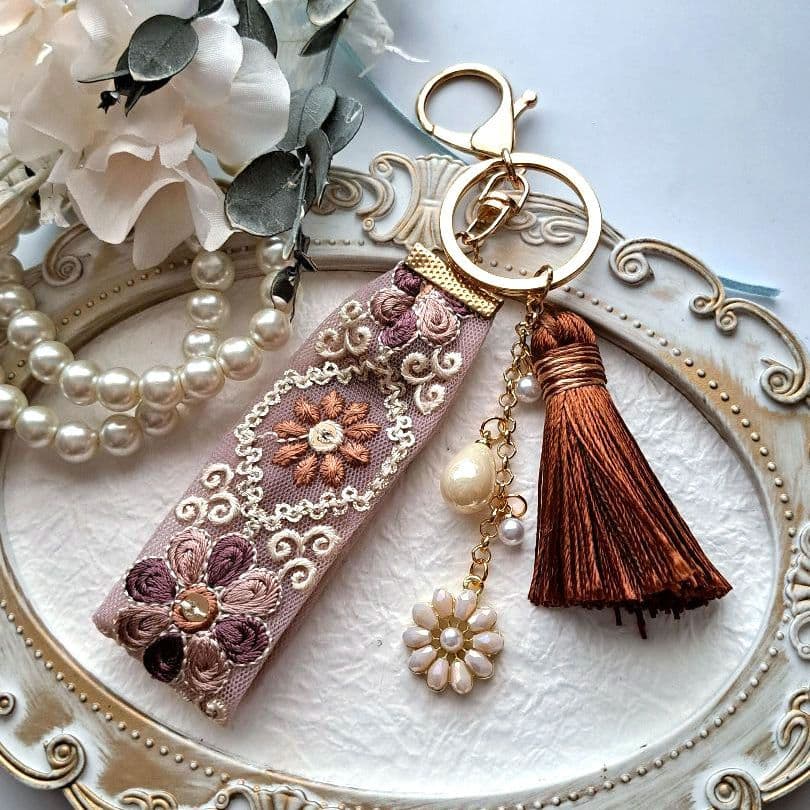 ❤︎.* はな ❤︎.*様お取引中⭐3213⭐❣️大人可愛い華やかアクセ❣️