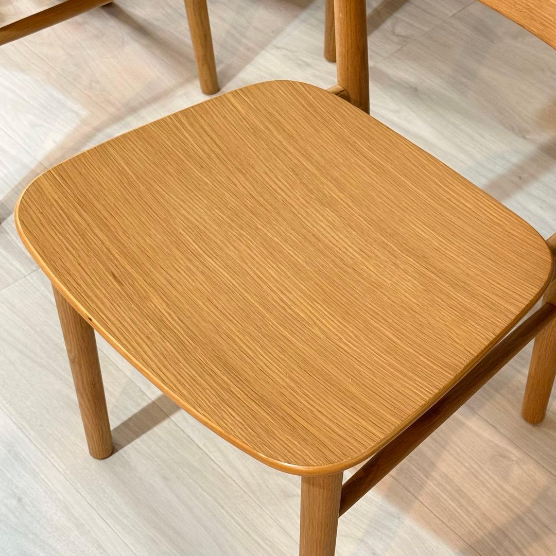 ①無印良品 ラウンドチェア オーク材 ナチュラル 幅45×奥行51×高さ77cm