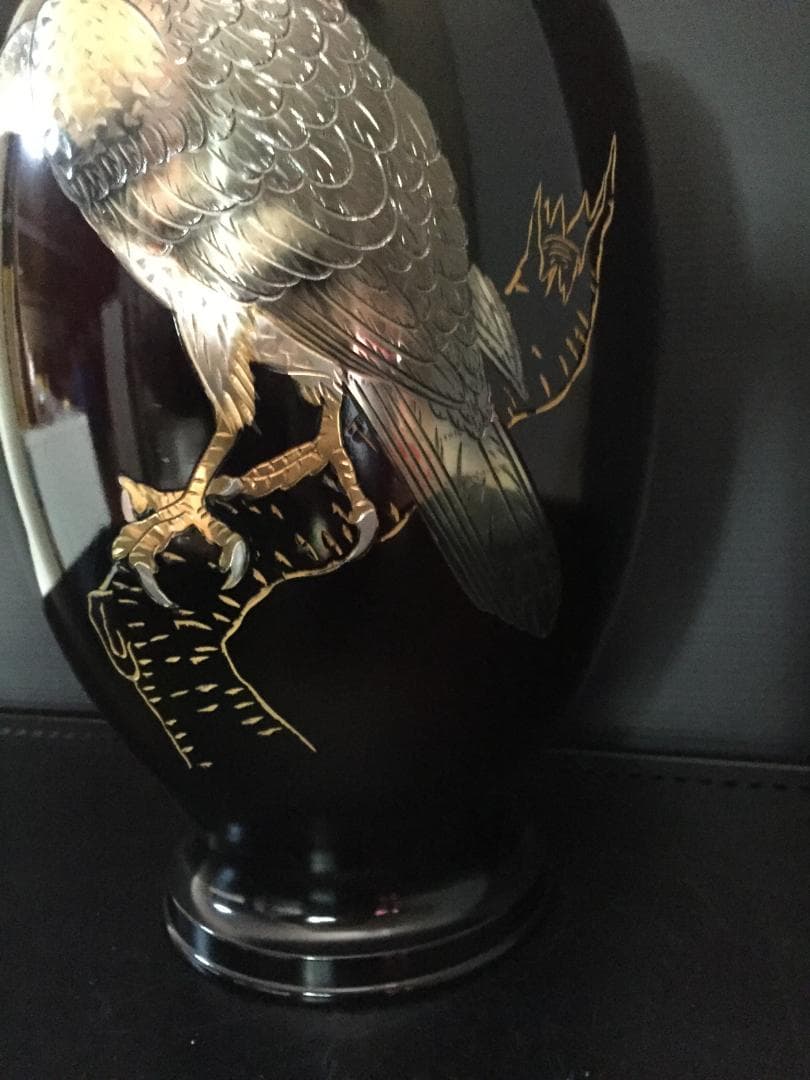 昭和レトロな花瓶　12号花瓶　鷹　新品未使用　年代物