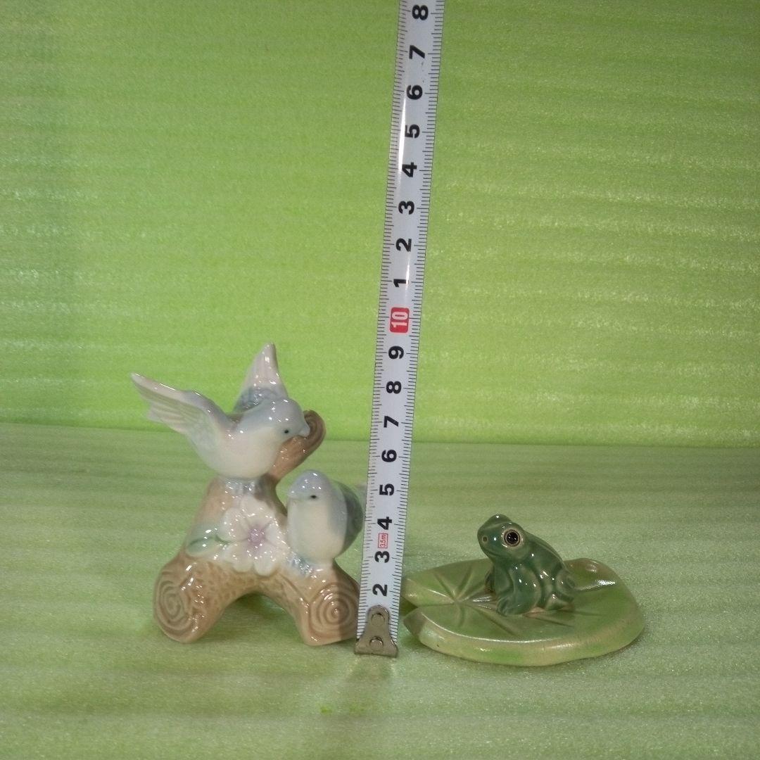 ニャオ　鳩と思われる置物3個とカエルの置物1個　4個セット