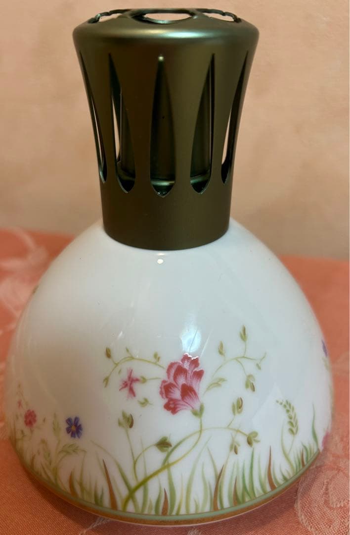 ランプベルジェランプ、フランス本社にて購入品