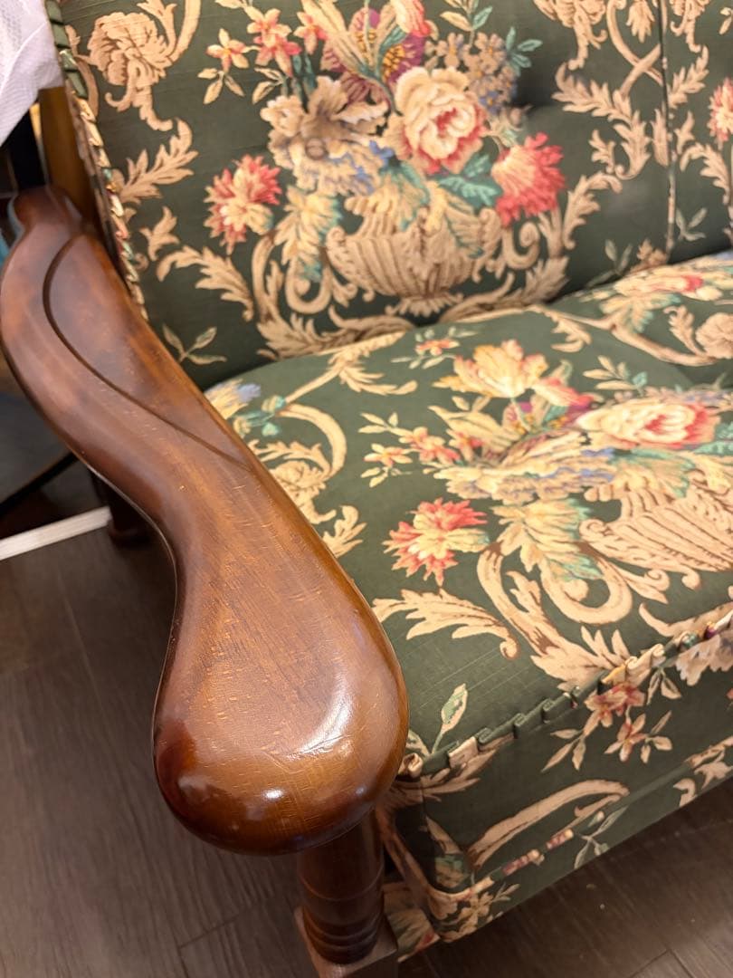 カリモクkarimokuコロニアル　花柄　ソファベット　3人掛け　アンティーク