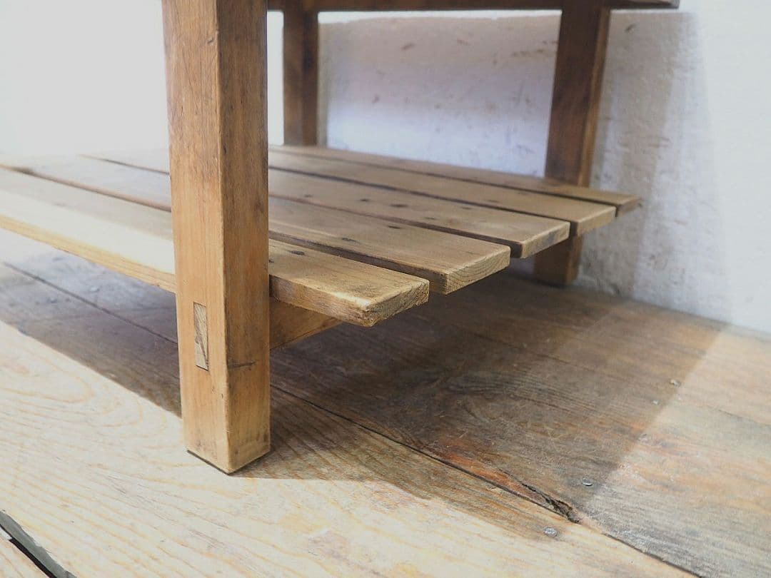 1403 レトロなセンターテーブル　陳列台　古家具　　ロータイプ　ビンテージ　台