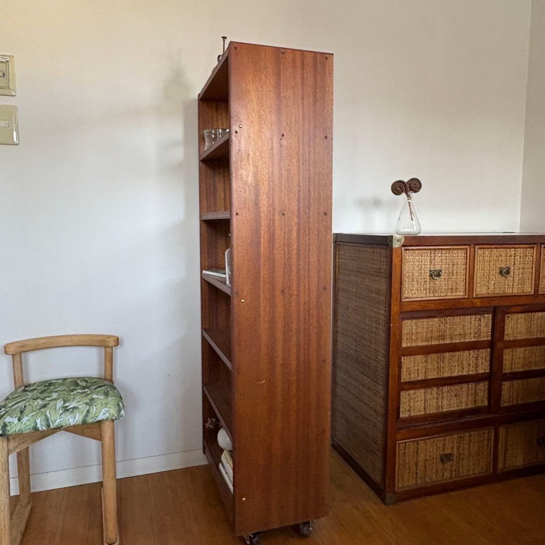 フランス製ビンテージ 木製シェルフ／真鍮鋲／木製キャスター【工具棚・総無垢材】