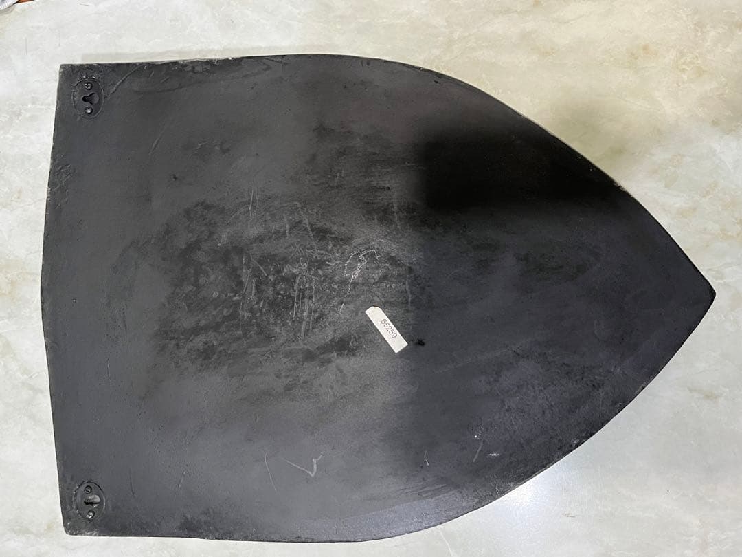 壁飾り　中世　イギリス　騎士　盾