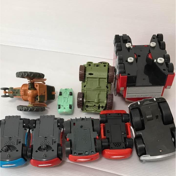 希少 ディズニー BIG コレクション カーズ フィギュア＆コース セット