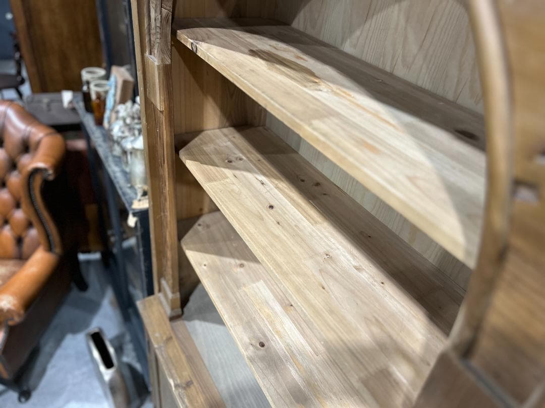 美品】DARCEY FIR ARCH CABINET / アーチ キャビネット - メルカリ