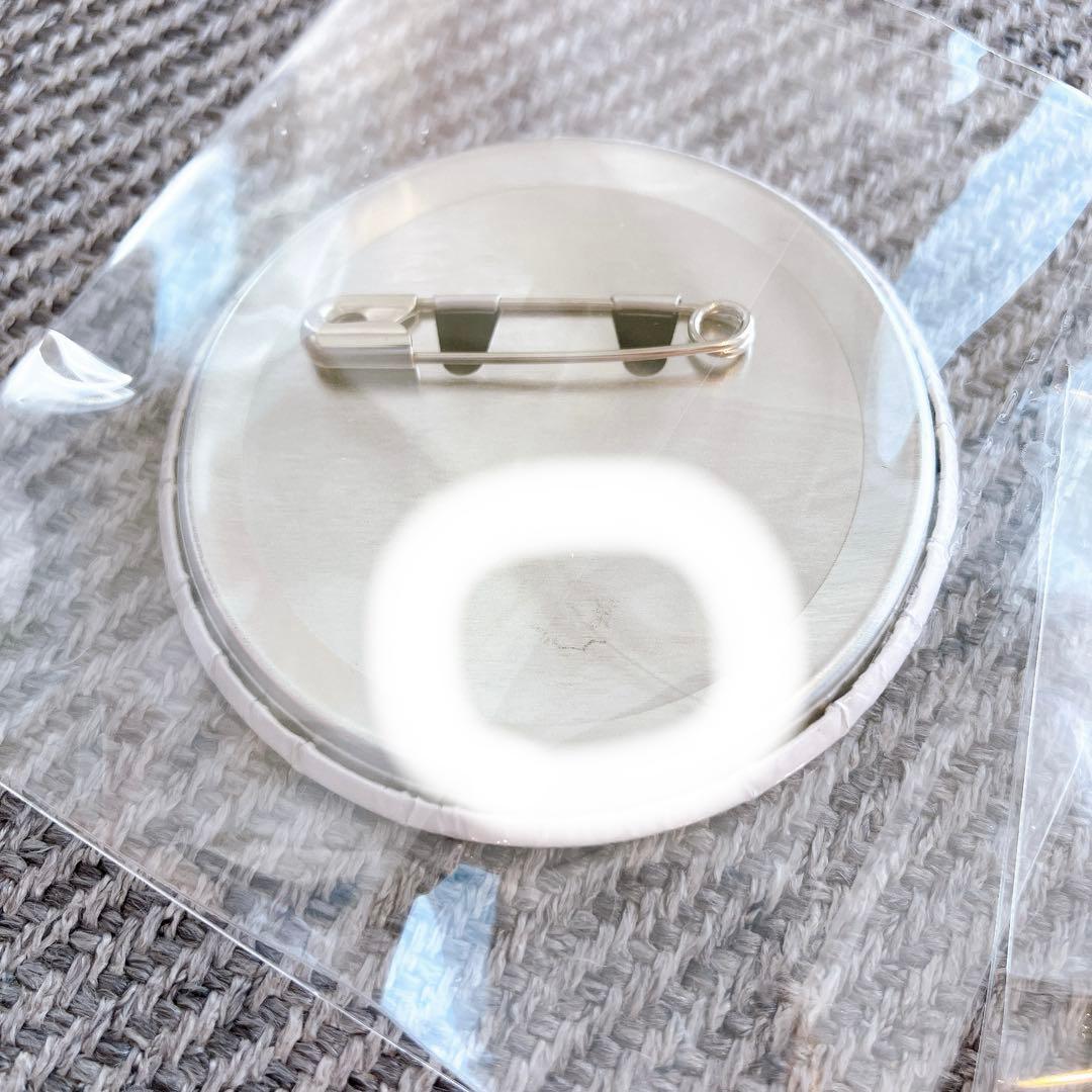 プリロール 限定 缶バッジ 鬼滅の刃 狛治、恋雪 2点セット