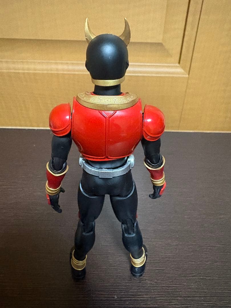 仮面ライダークウガ　S.H.Figuarts（真骨彫製法）