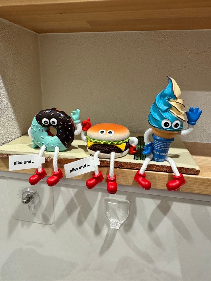 FLAVORS】ニコアンド コラボ お座りオブジェ 3体セット - メルカリ