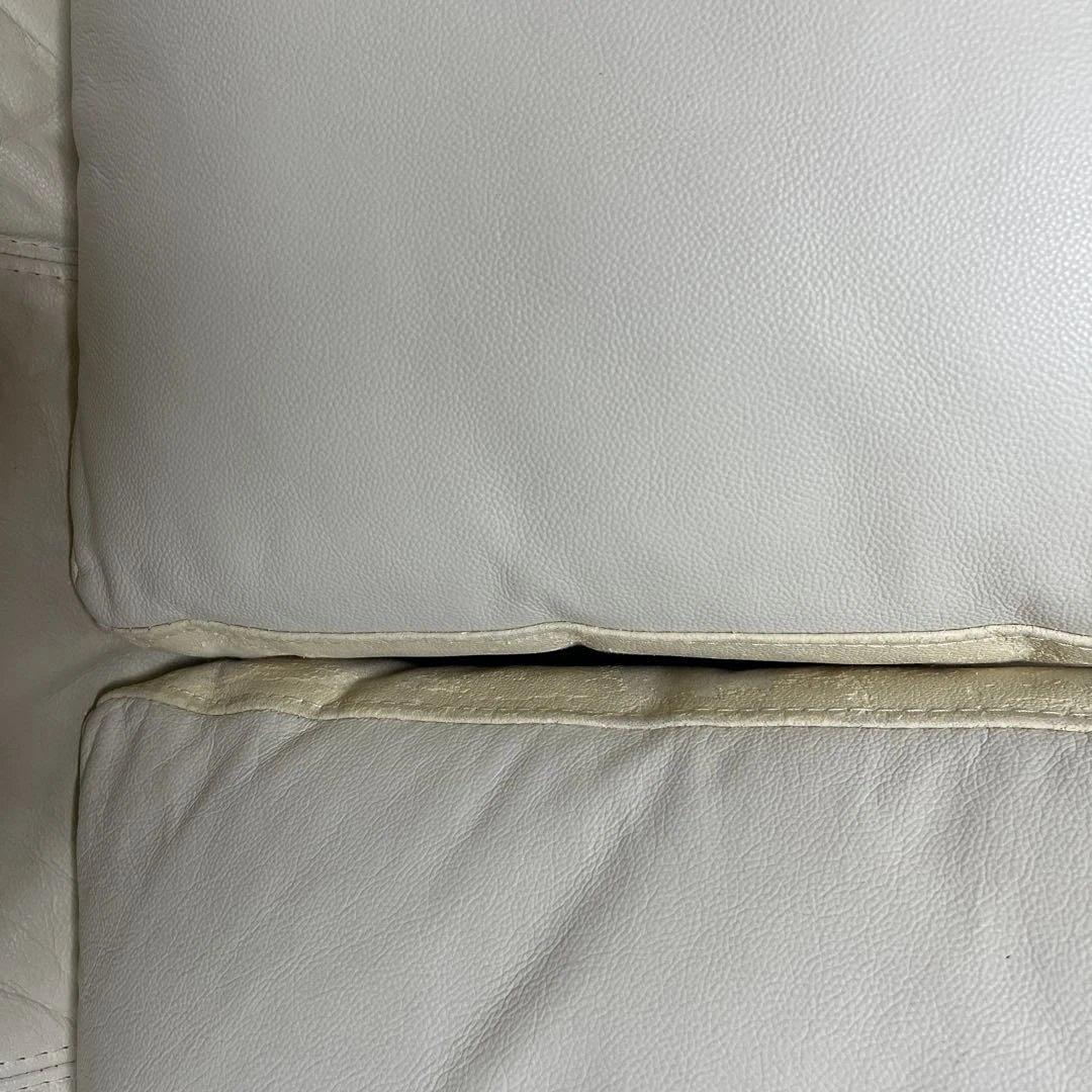 ニトリカウチソファ本革(一部合皮)ホワイト　ベンチ側　商品価格¥20000
