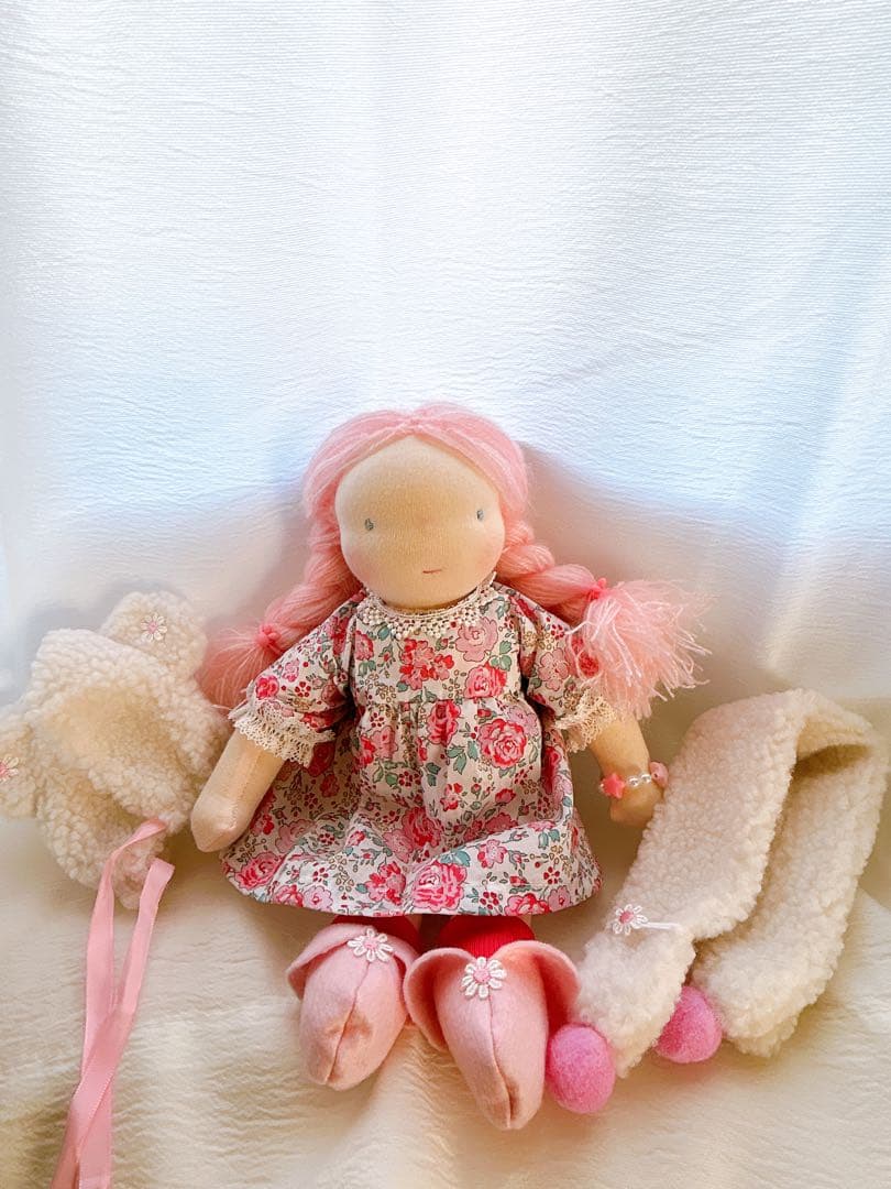 ウォルドルフ人形　桃色の女の子