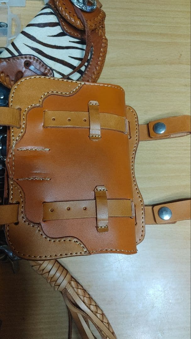 アクセサリーとレザークラフト工具セット