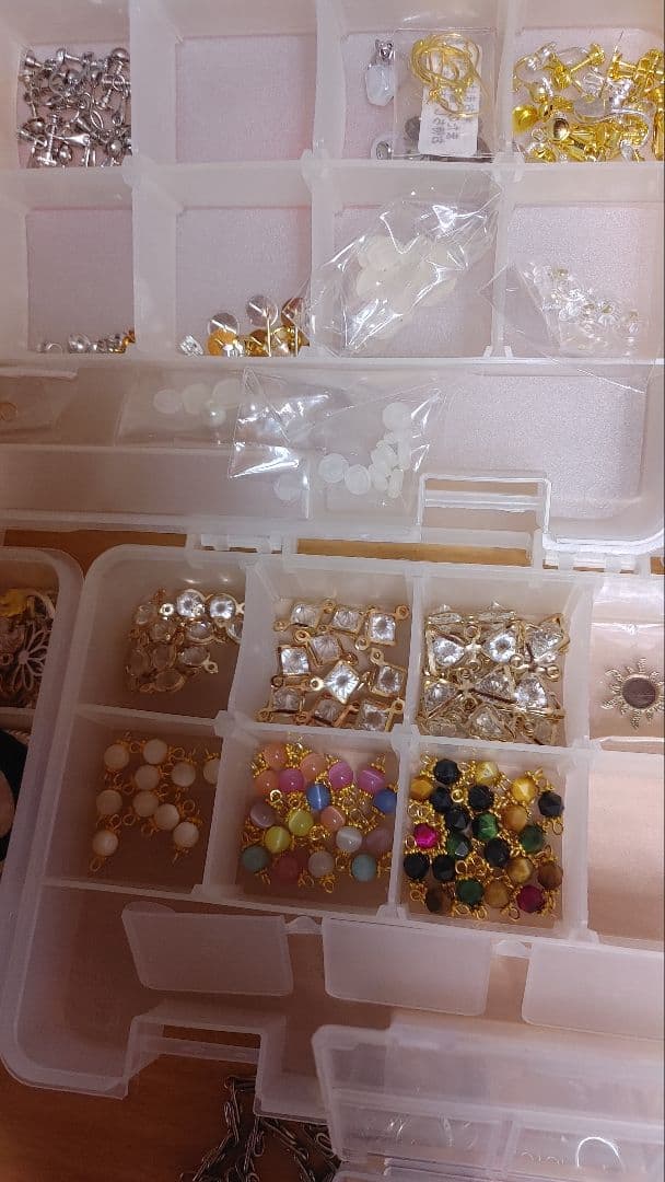 アクセサリーとレザークラフト工具セット