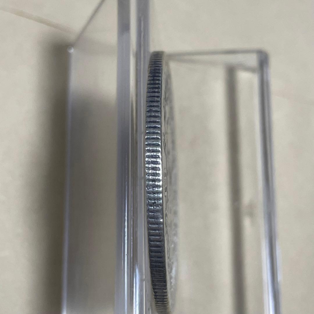 中国銀貨　新疆　一九四九　壹圓　洗浄あり