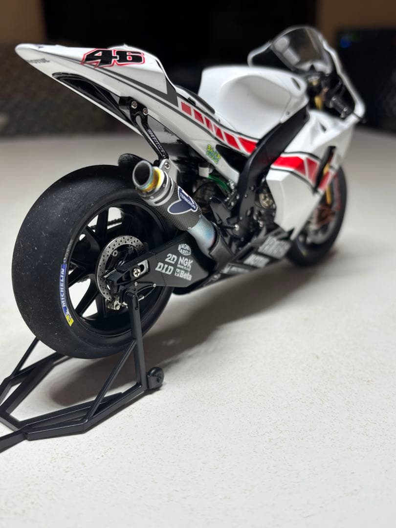 タミヤ 1/12 2005YZRーM1完成品