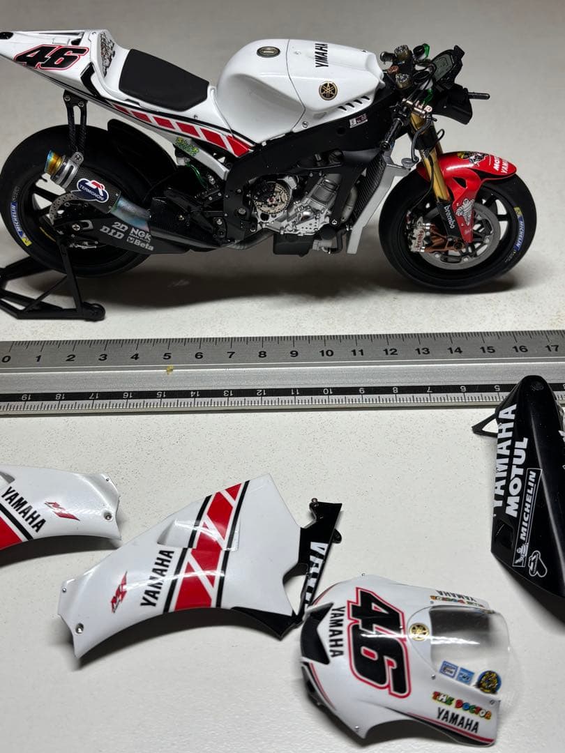 タミヤ 1/12 2005YZRーM1完成品