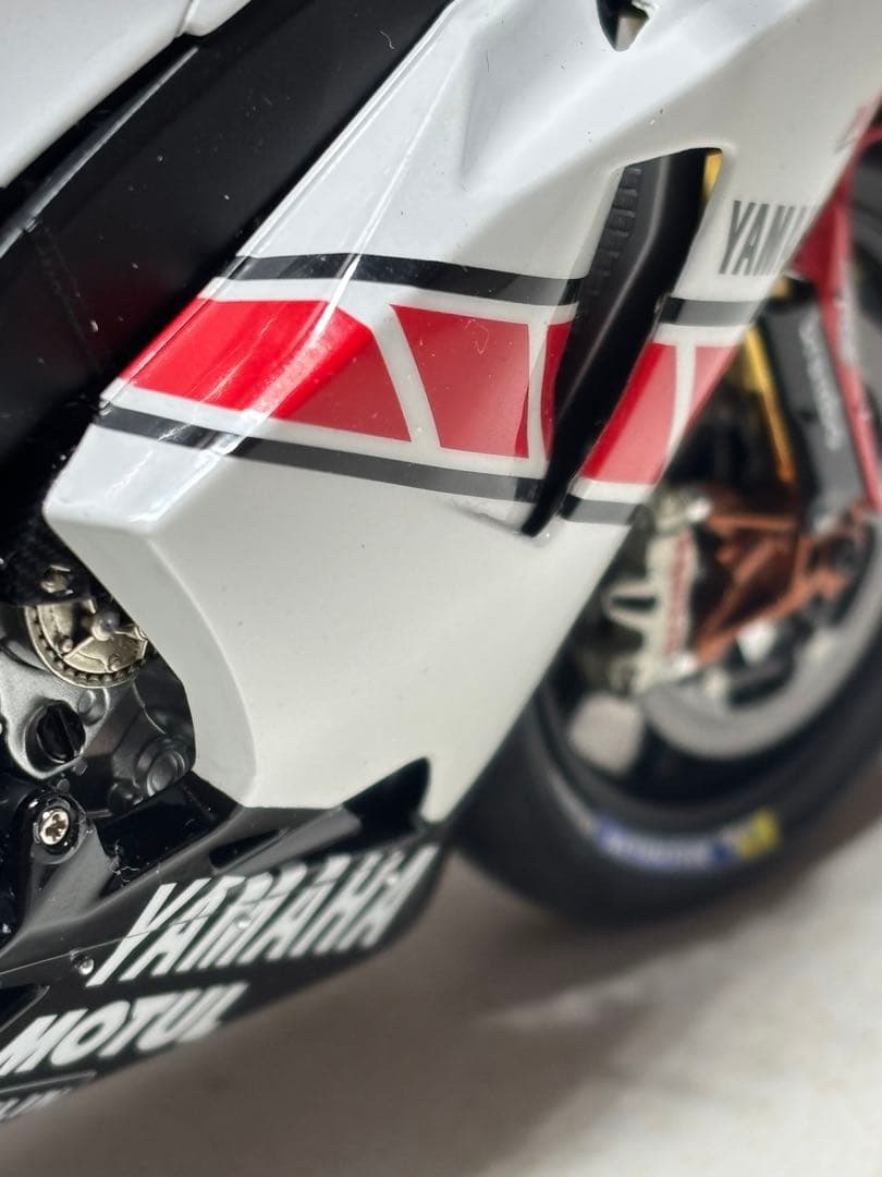 タミヤ 1/12 2005YZRーM1完成品