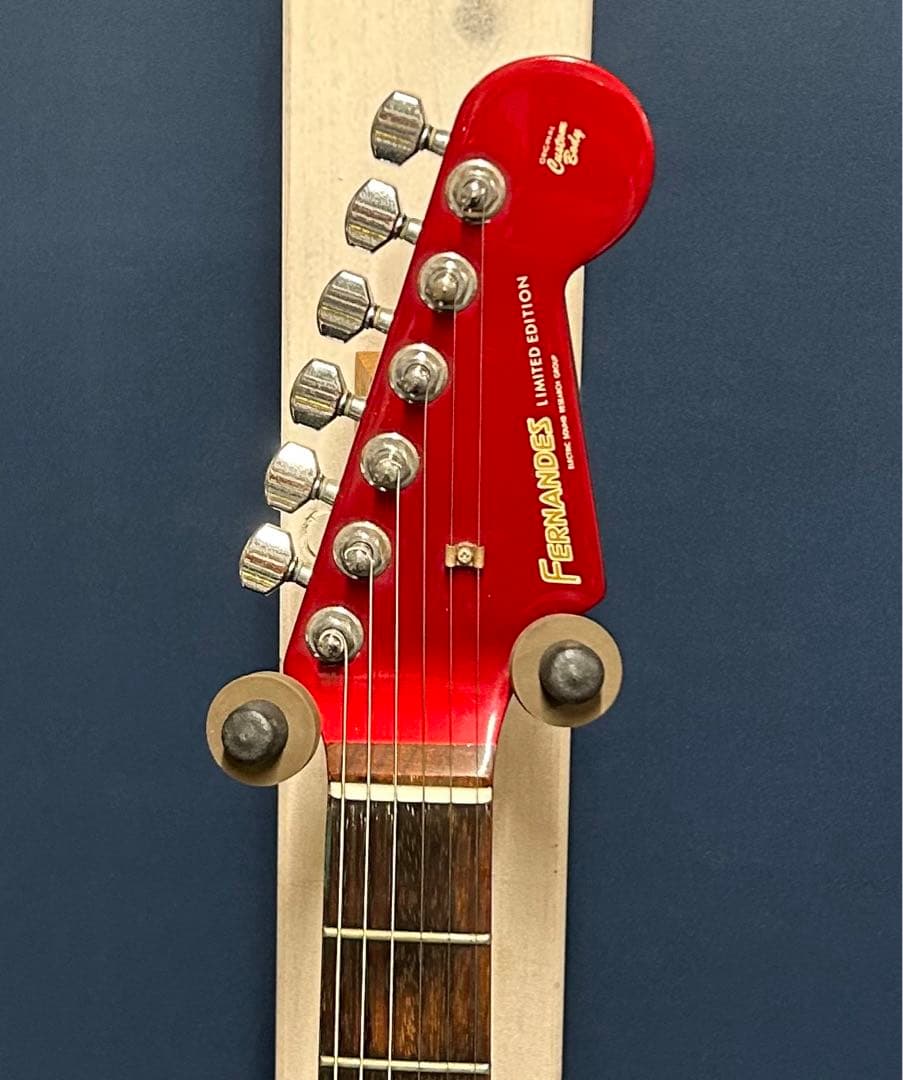 FERNANDES SSH-40 90年代 ストラト エレキ ギター レッド - メルカリ