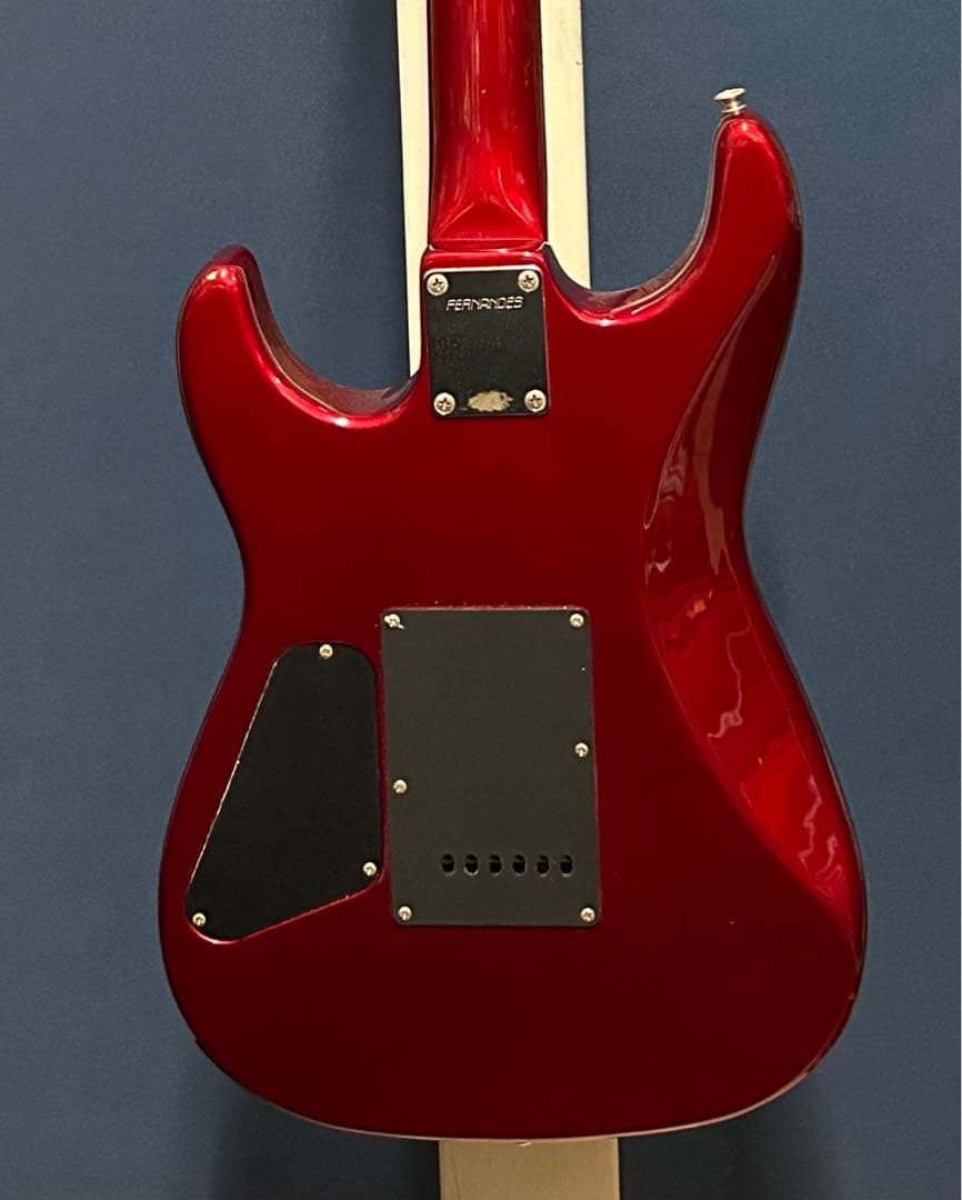 FERNANDES SSH-40 90年代 ストラト エレキ ギター レッド - メルカリ