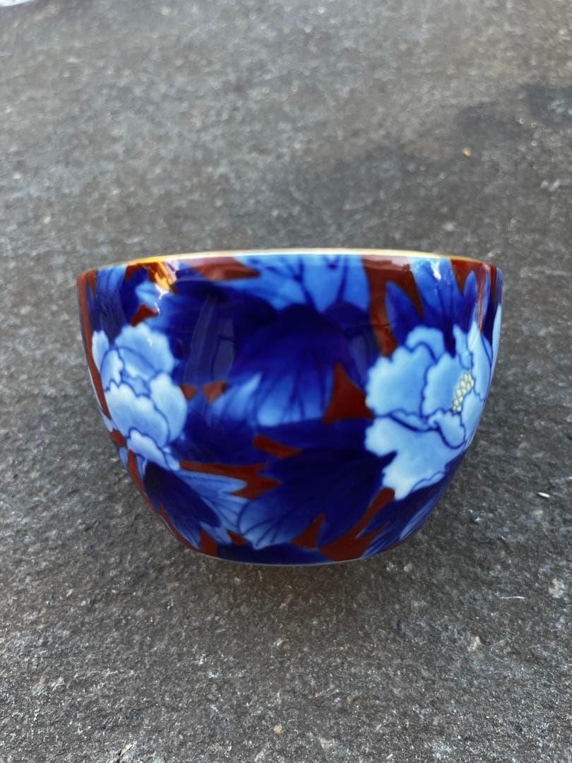 宮内庁御用達　深川製磁　コーヒーカップ&ソーサー　染錦 牡丹　金彩牡丹外赤