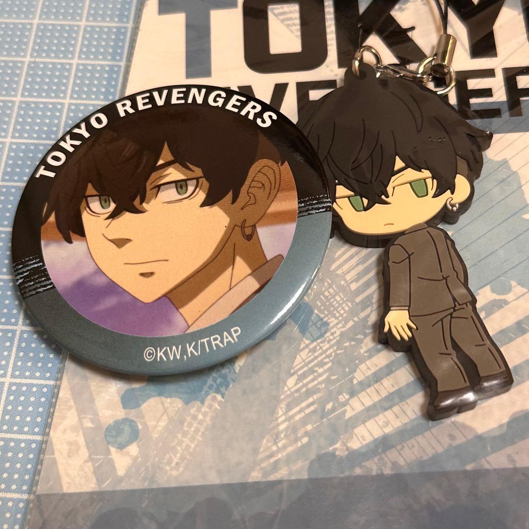 東京リベンジャーズ 松野千冬 未来 黒髪 缶バッジ ラバーストラップ