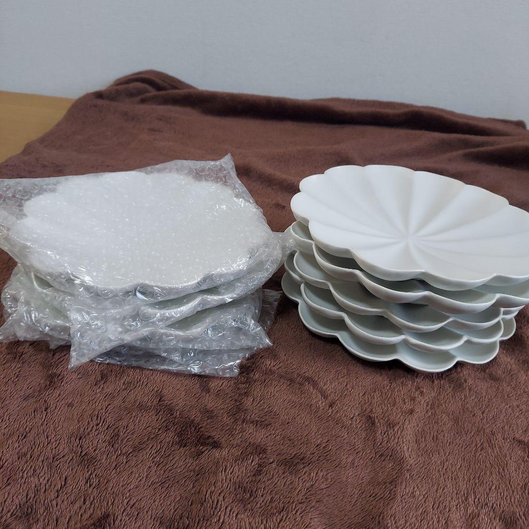 臼杵焼 輪花十二弁浅鉢 白 計８枚 新品３枚 使用済５枚 セット