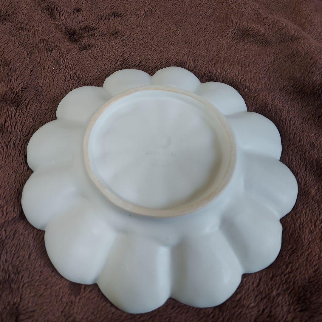 臼杵焼 輪花十二弁浅鉢 白 計８枚 新品３枚 使用済５枚 セット