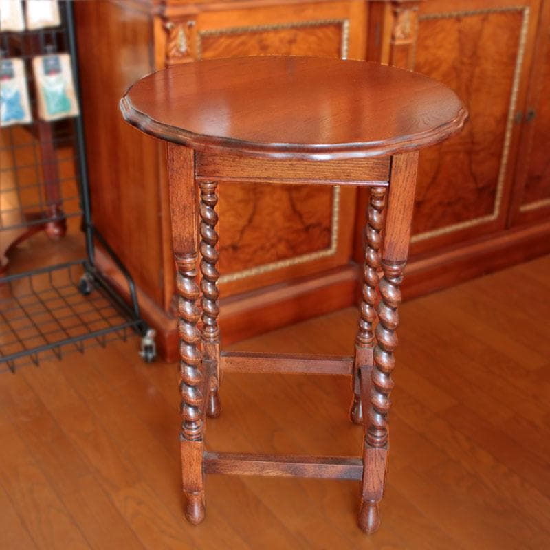 ラウンドサイドテーブル Φ52cm 丸形 花台 ツイストレッグ 627-021