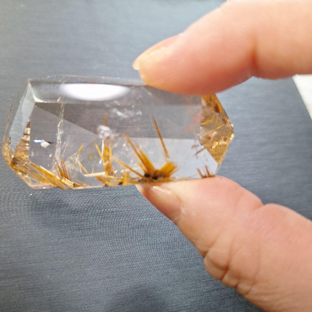 ★天然石★太陽放射ルチル