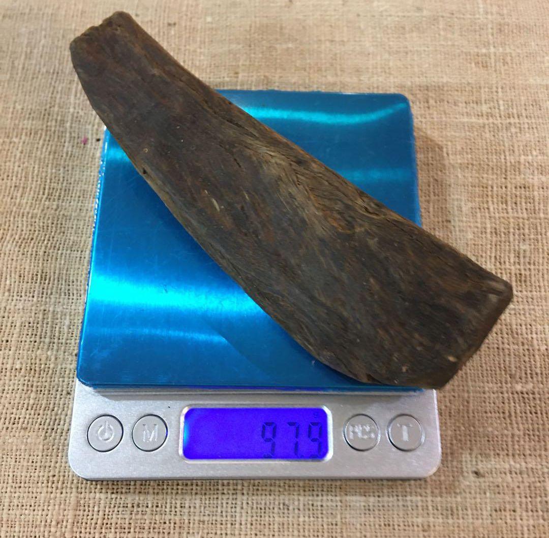 天然古渡香料原木 約470g 【インドネシア カリマンタン 寸聞多羅】