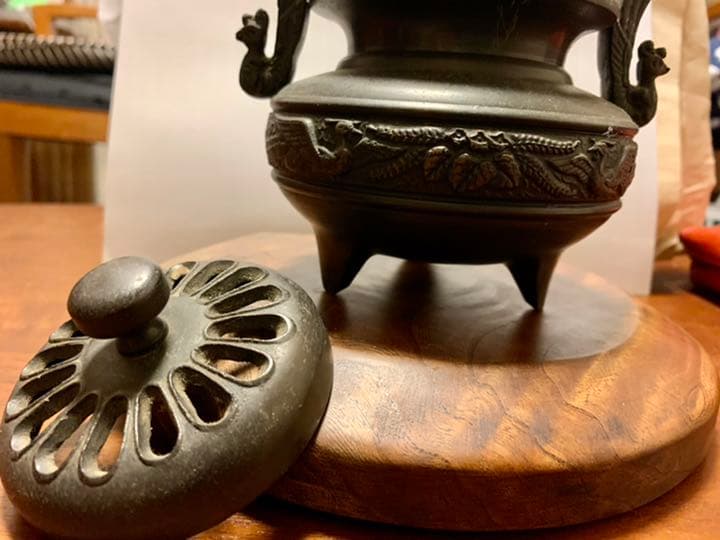 香炉 けやき台付 重量感あり 重いです