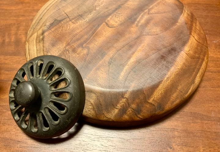 香炉 けやき台付 重量感あり 重いです