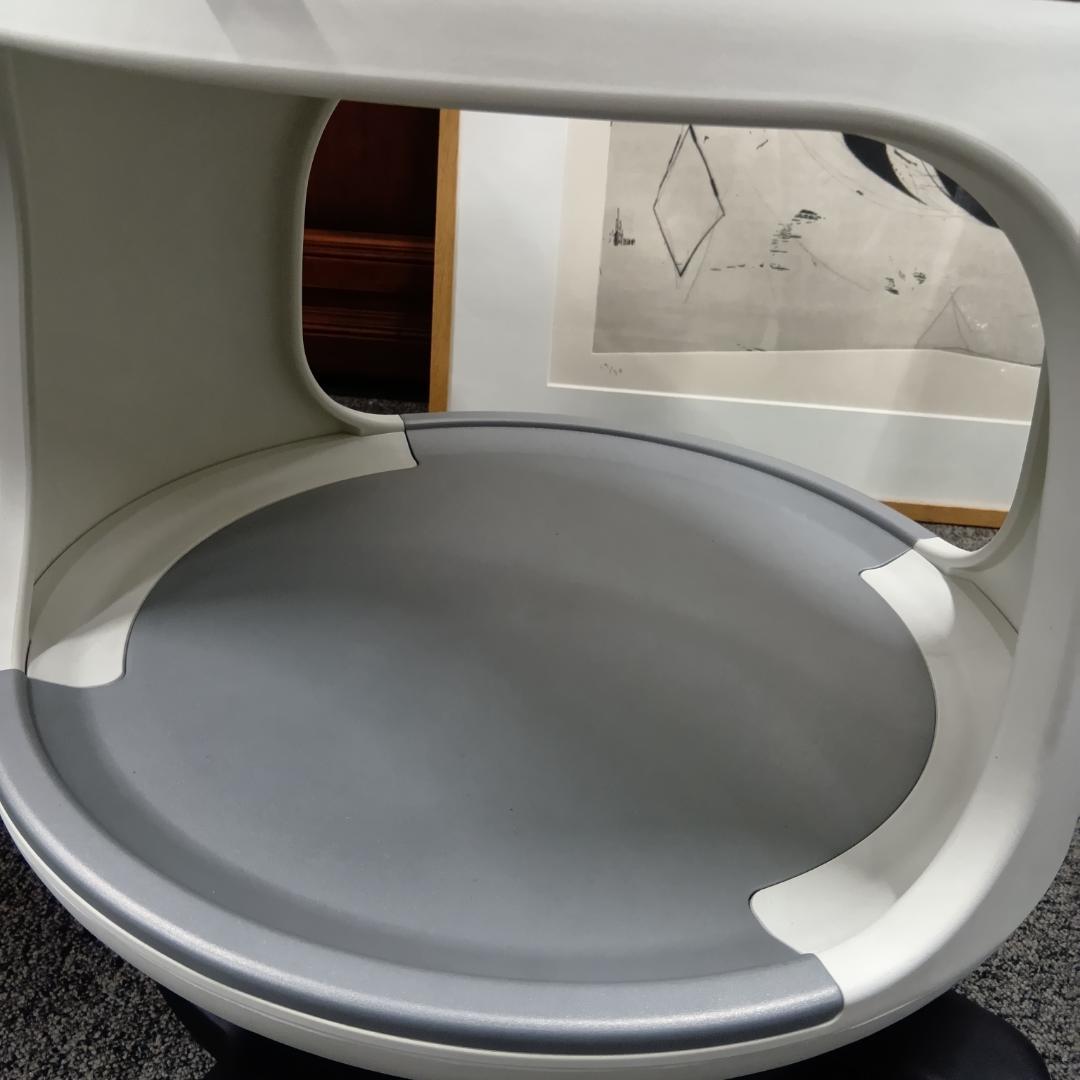 【展示品2025年製】オカムラ　スツール　クレイドル　キャスター付　荷物置き