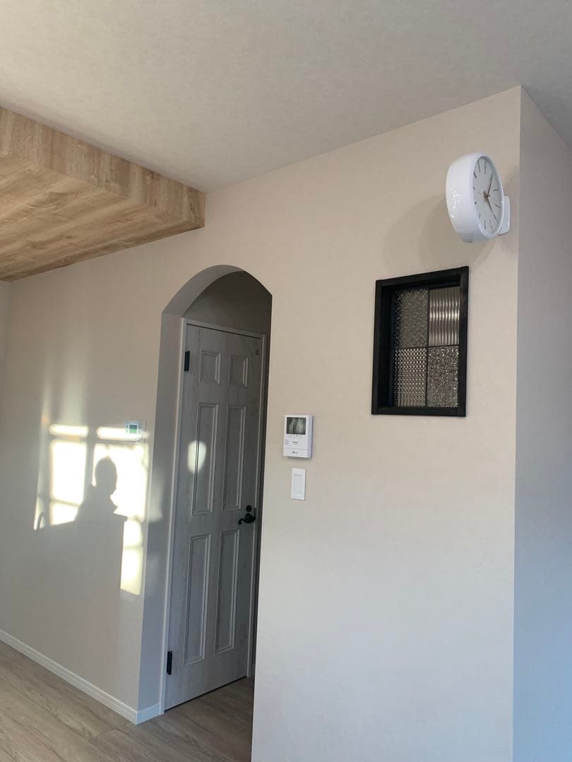 両面電波時計　壁掛け　ホワイト