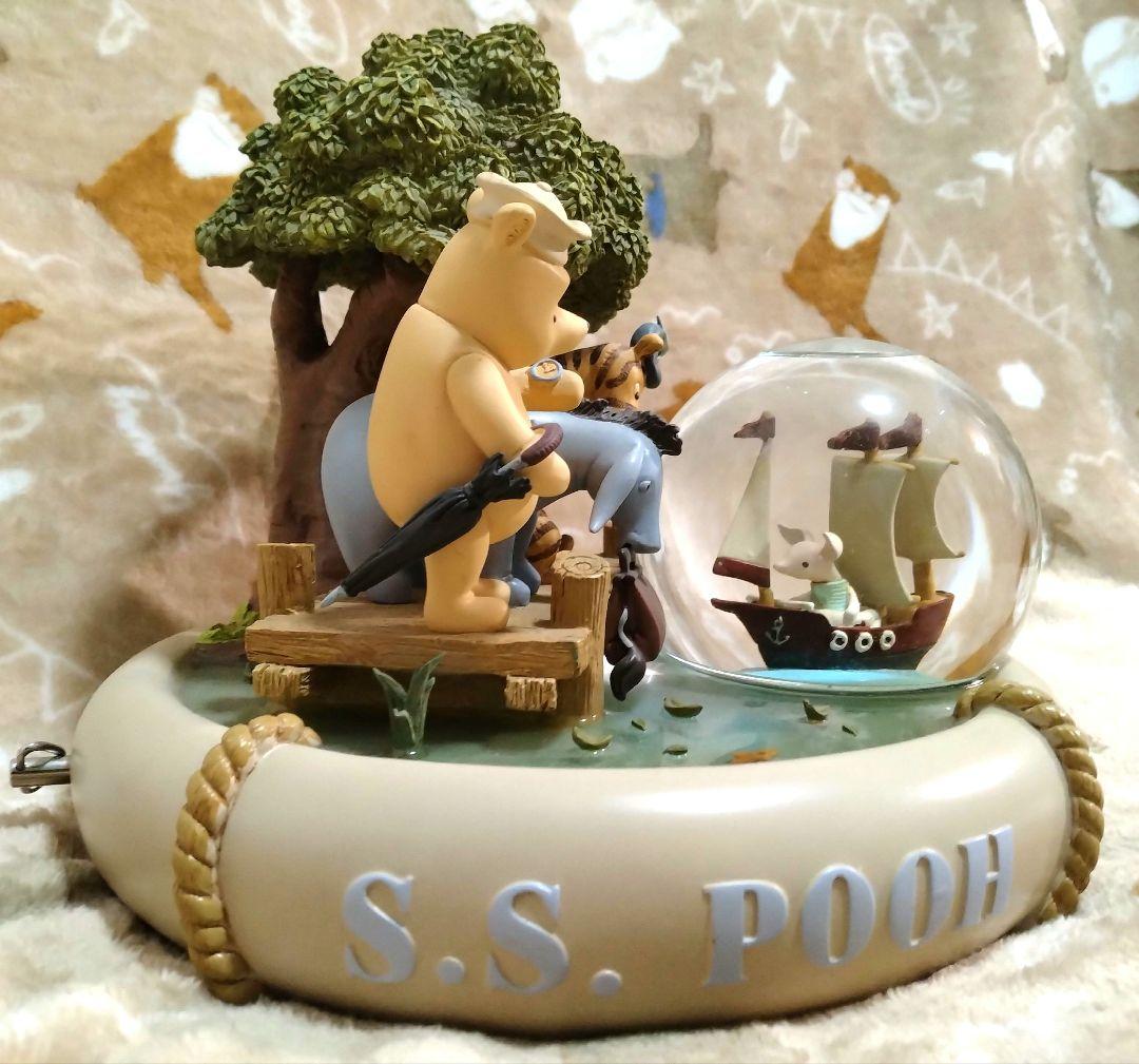ディズニー クラシックプー 大型スノードーム オルゴール付き