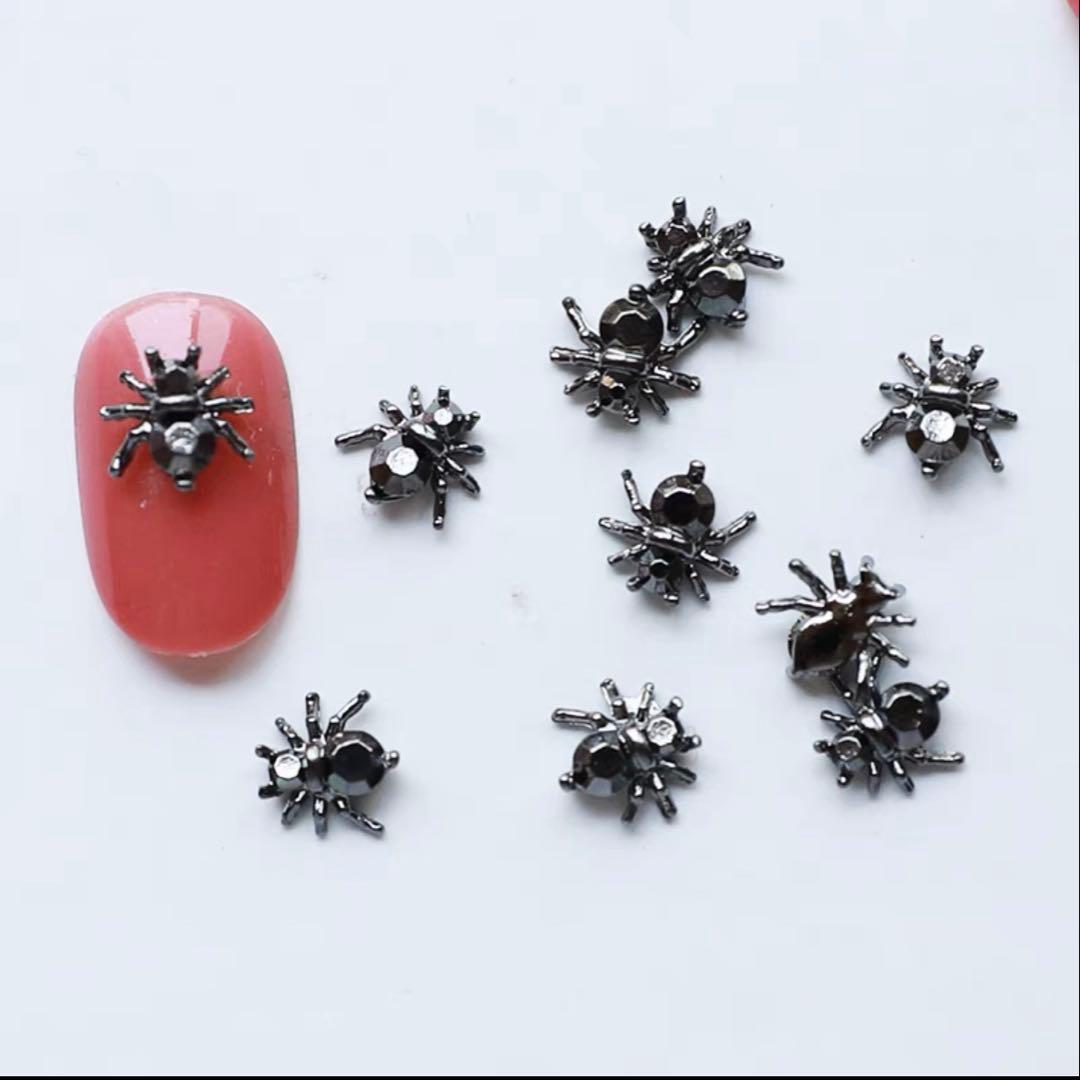 No.1082　選べる9種類ハロウィン　コウモリ　クモ　ネイルパーツ