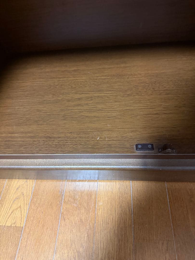 食器棚 ダークブラウン／ガラス扉