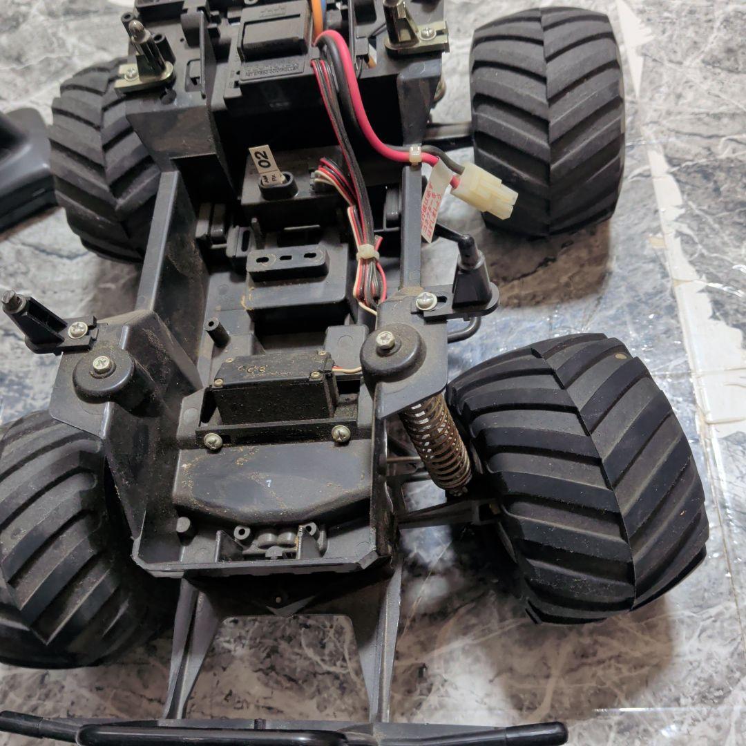 TAMIYAモンスタートラック 7.2vラジコン、スピードかなり早いです。