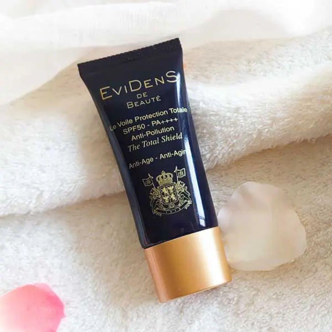 エヴィドンスボーテ ルヴォワル プロテクショントータル SPF50 PA++++