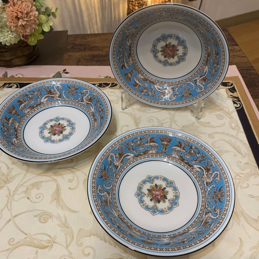 未使用　ウェッジウッド フロレンティーン　ターコイズ　15.5cmサラダボウル