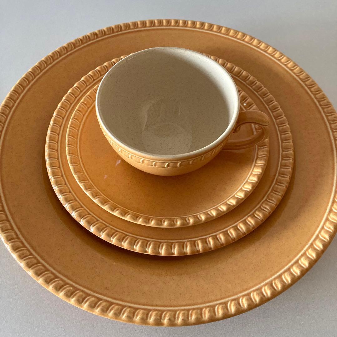 《未使用》ロイヤルスタッフォード☆英国製☆カップ＆ソーサー&大皿