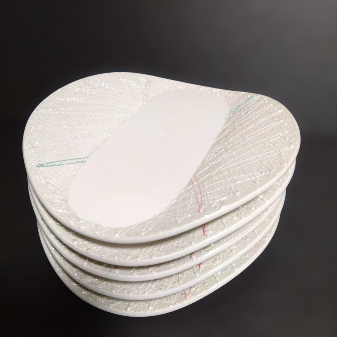 未使用 有田焼 古千窯 湾曲プレート5枚　お祝い