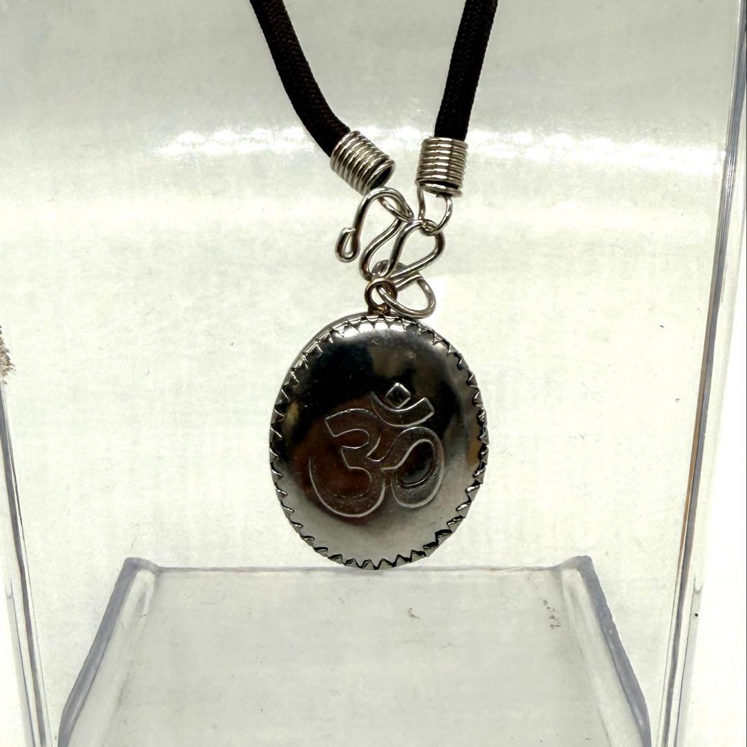 オームとガネーシャのペンダントネックレス　藤井風