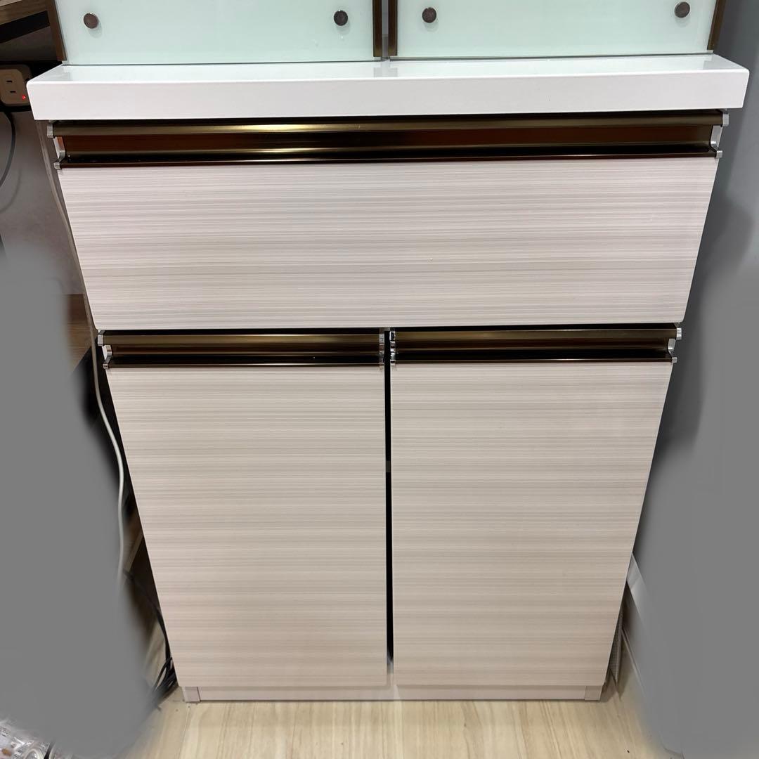 みかん　食器棚