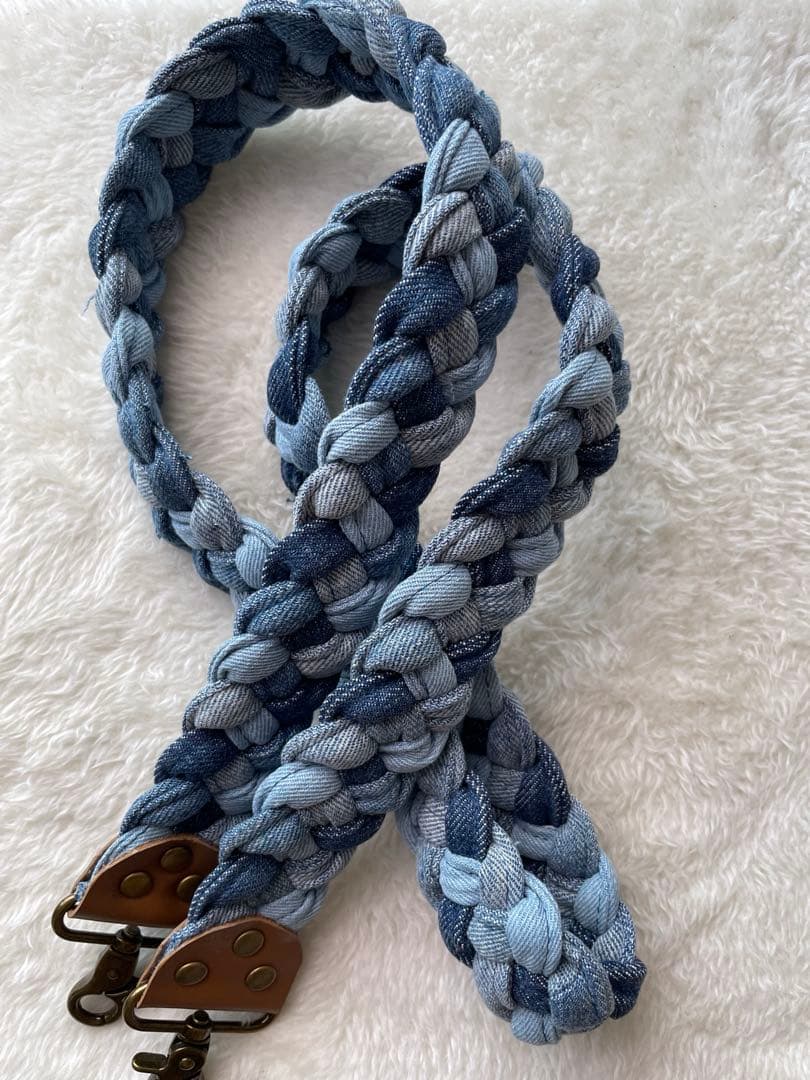リメイクデニム☆四つ編みショルダー紐 - メルカリ